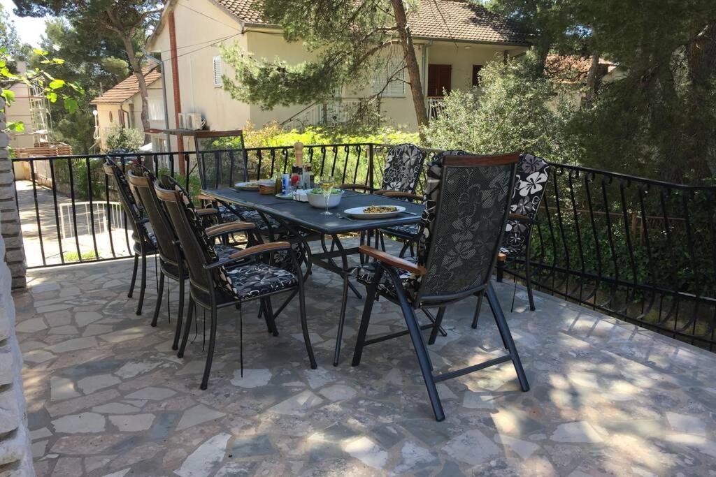 Whole Villa In Primosten Exterior photo